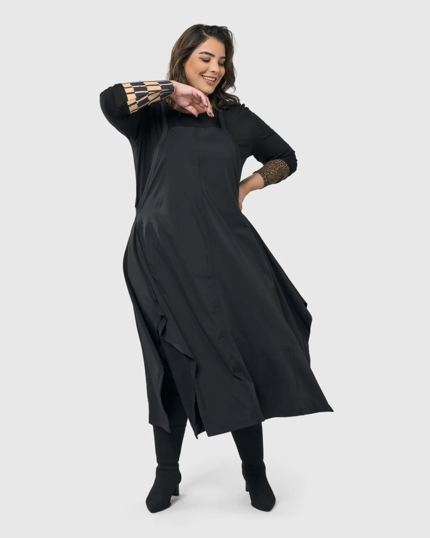 Women Alembika Plus<Shelley Apron Dress, Black