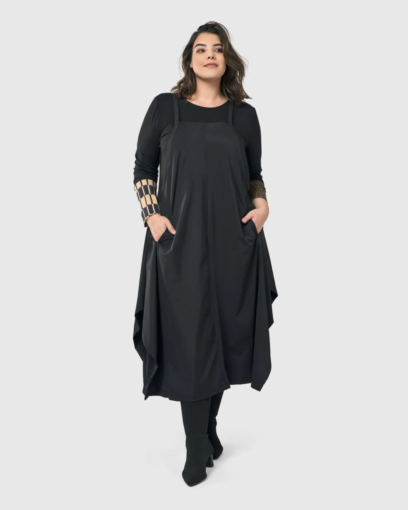 Women Alembika Plus<Shelley Apron Dress, Black