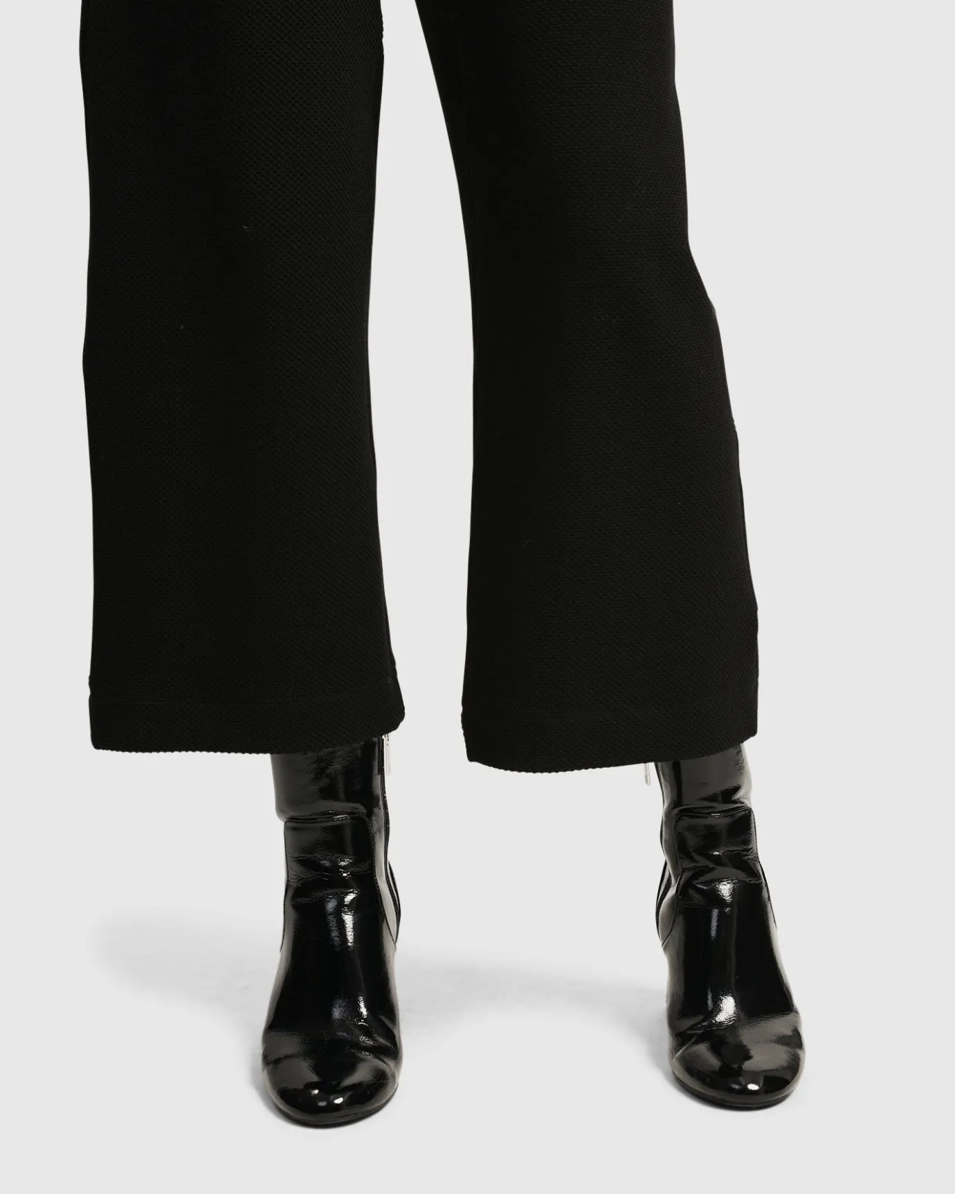 Women Alembika Plus<Superb Waffle Weave Ankle Pants, Black