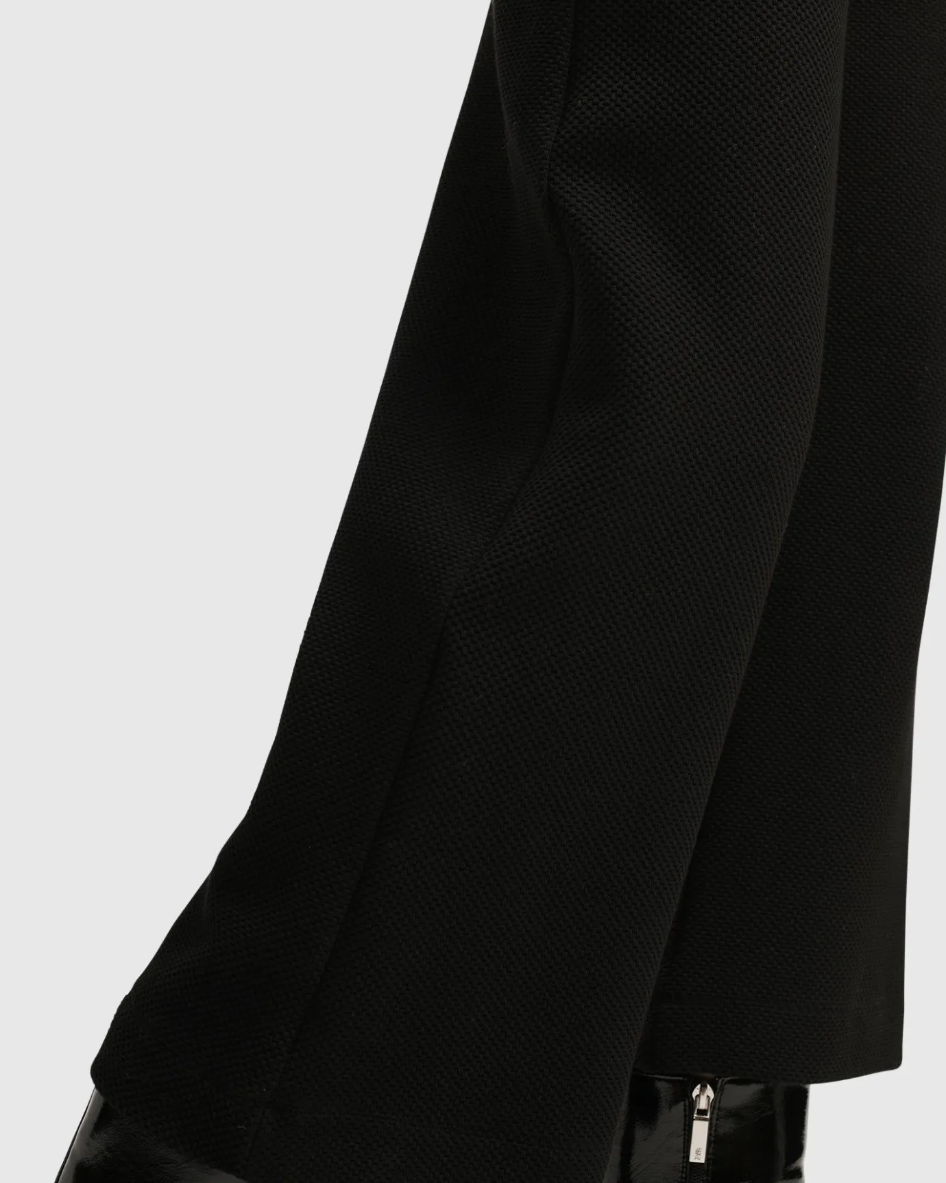 Women Alembika Plus<Superb Waffle Weave Ankle Pants, Black