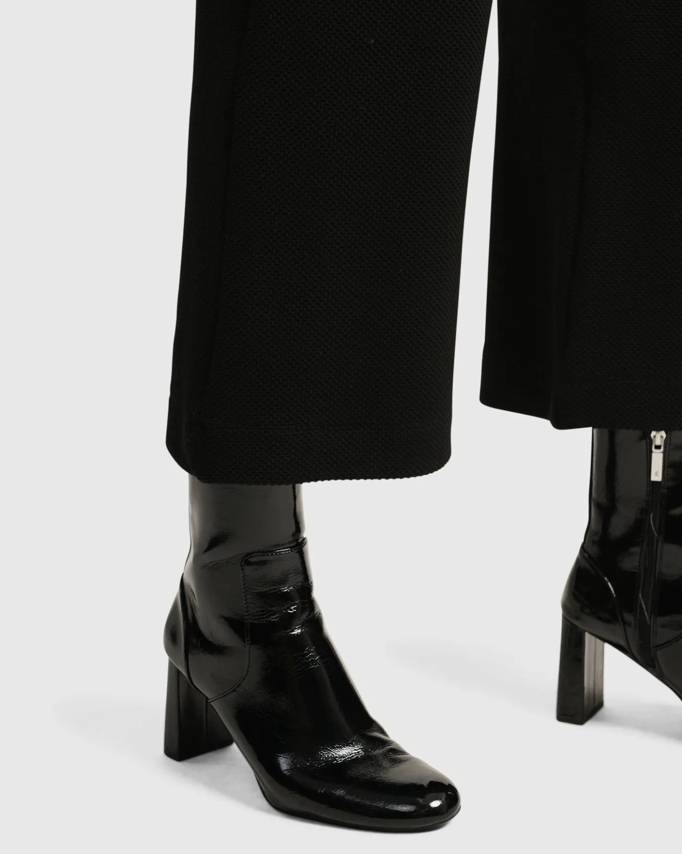 Women Alembika Plus<Superb Waffle Weave Ankle Pants, Black