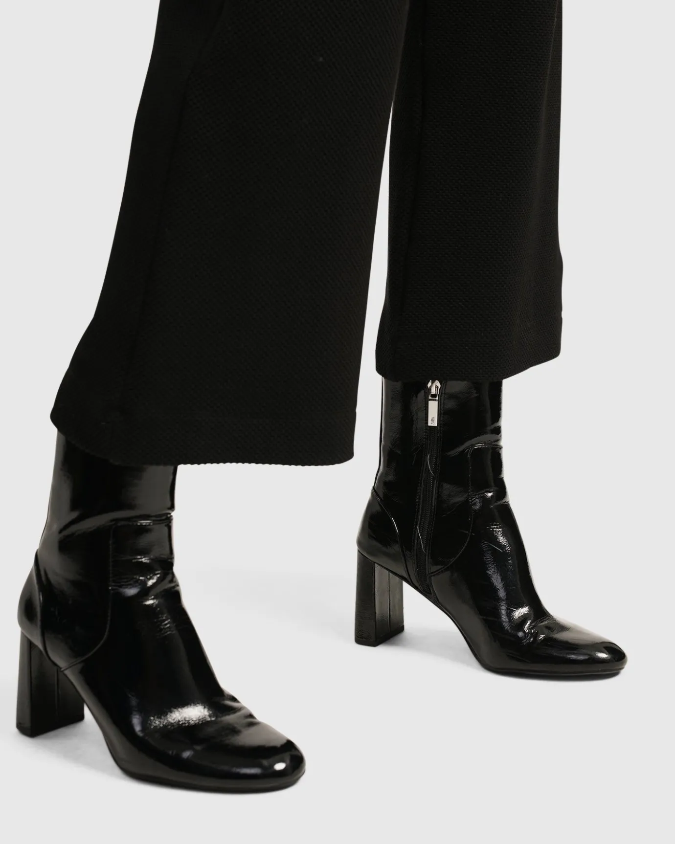 Women Alembika Plus<Superb Waffle Weave Ankle Pants, Black