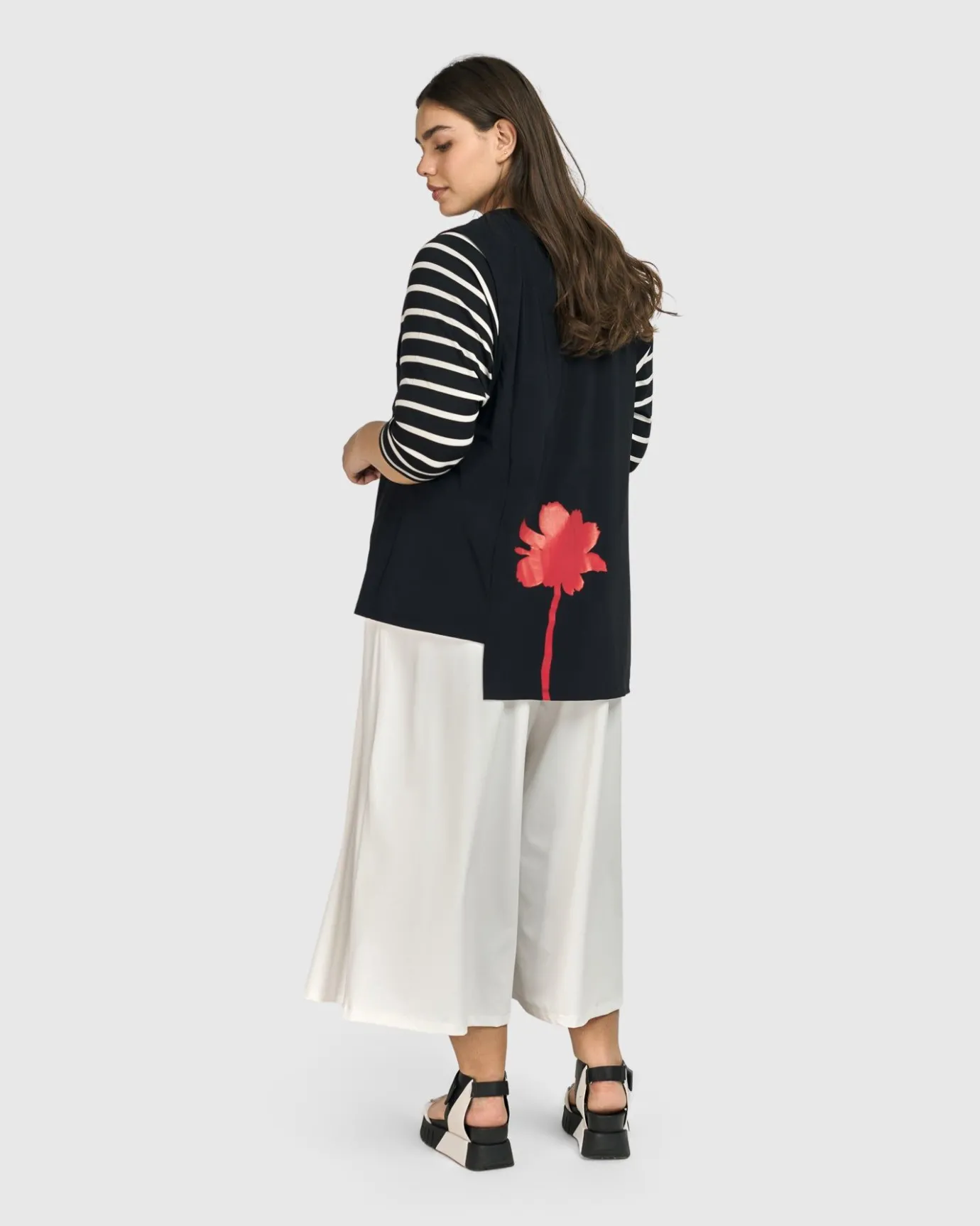 Women Alembika Jackets<Tekbika Notre Dame Apron Vest, Black