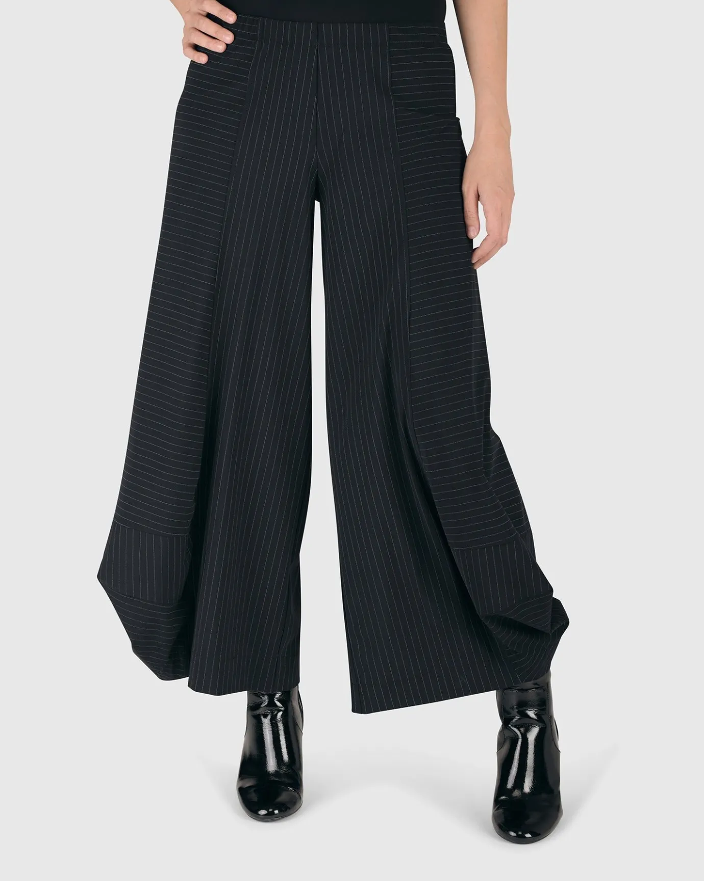 Women Alembika Plus<Tekbika Pinstripe Punto Pants, Black