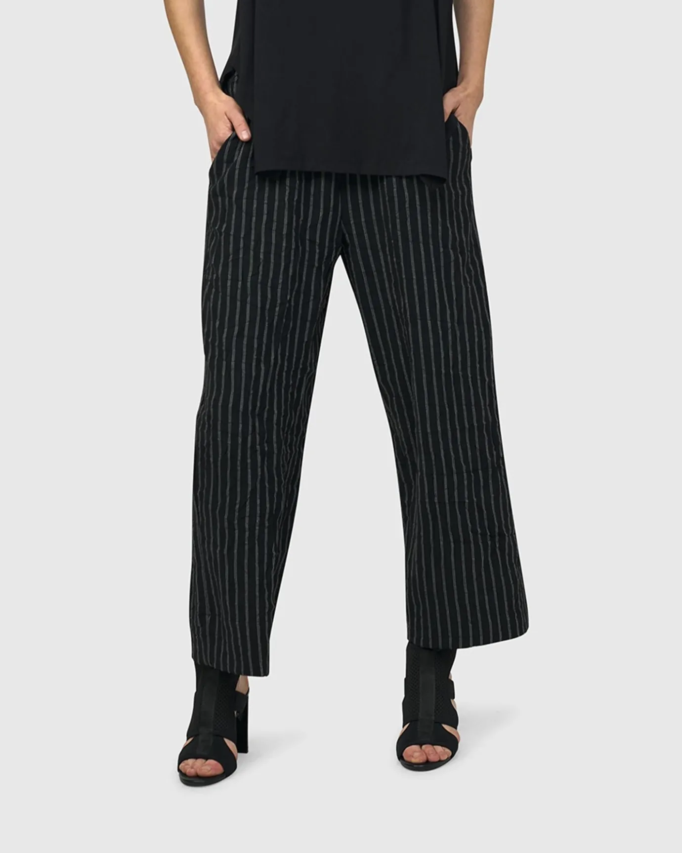 Women Alembika Plus<Thera Relaxed Straight Leg Pants, Stripes
