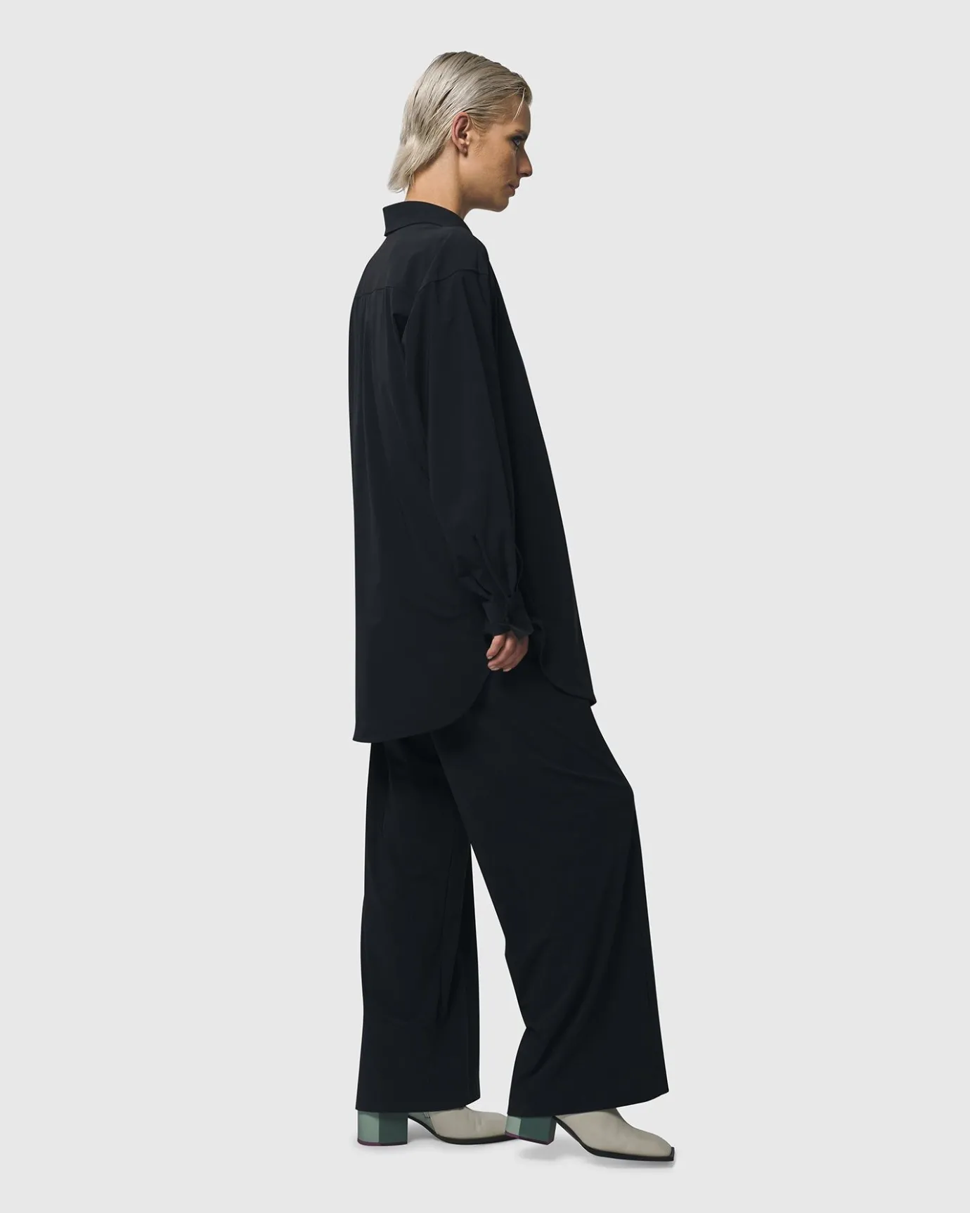 Women Alembika Tops & Tunics<Trinity Button Down Shirt, Black