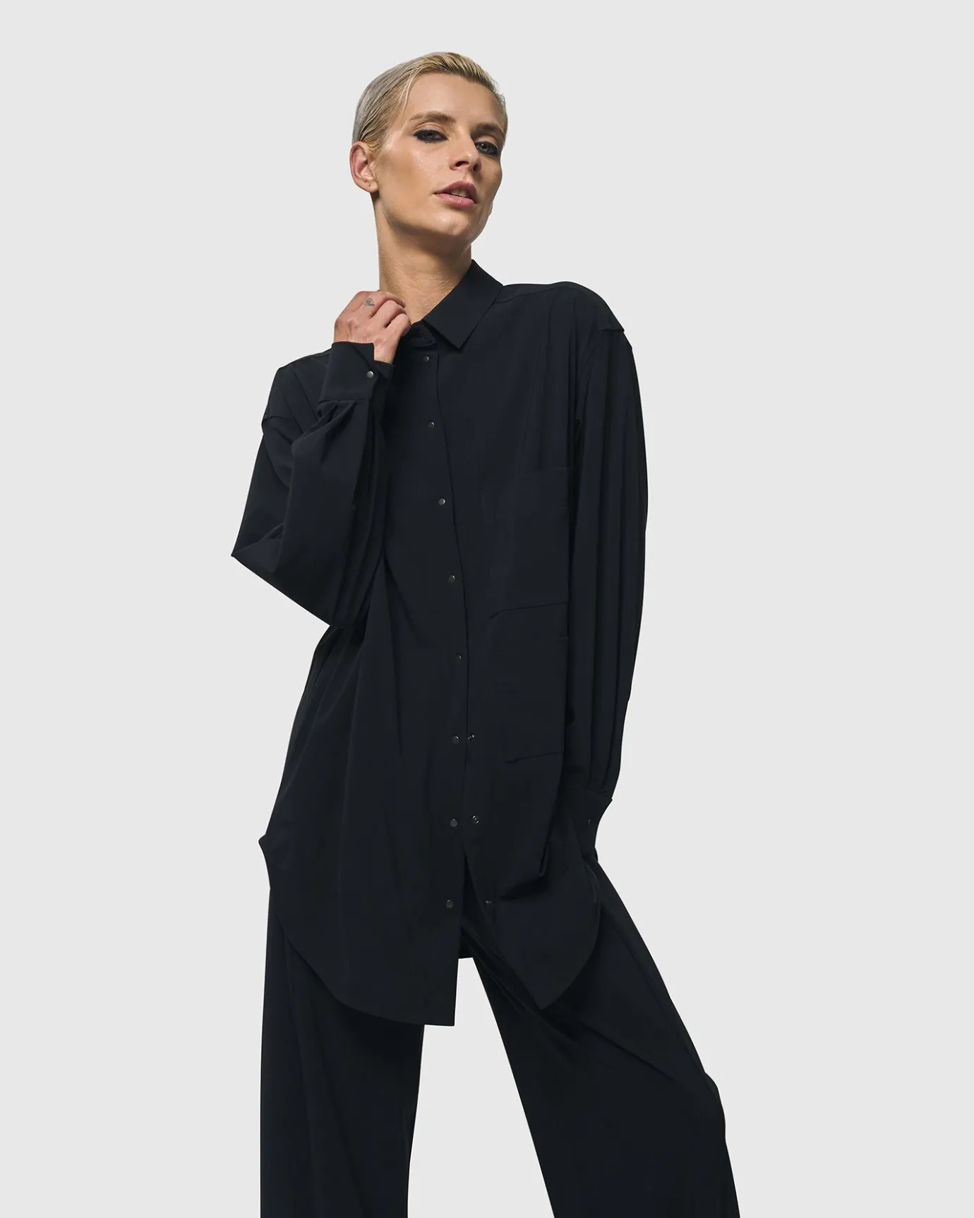Women Alembika Tops & Tunics<Trinity Button Down Shirt, Black