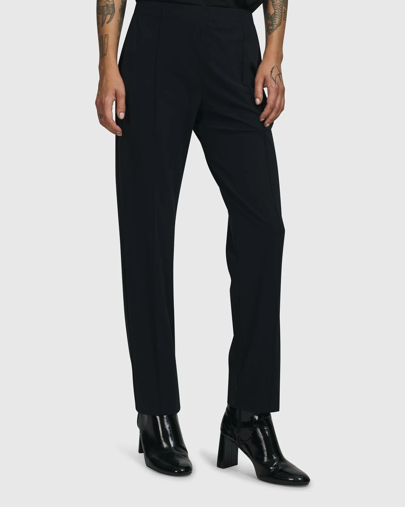 Women Alembika Plus<Trinity Slim Pants, Black