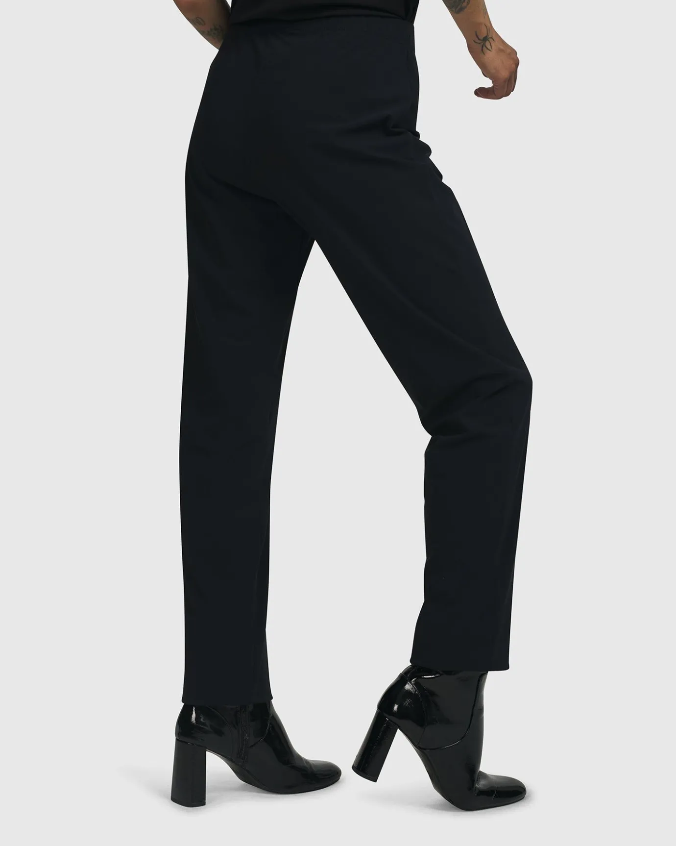 Women Alembika Plus<Trinity Slim Pants, Black