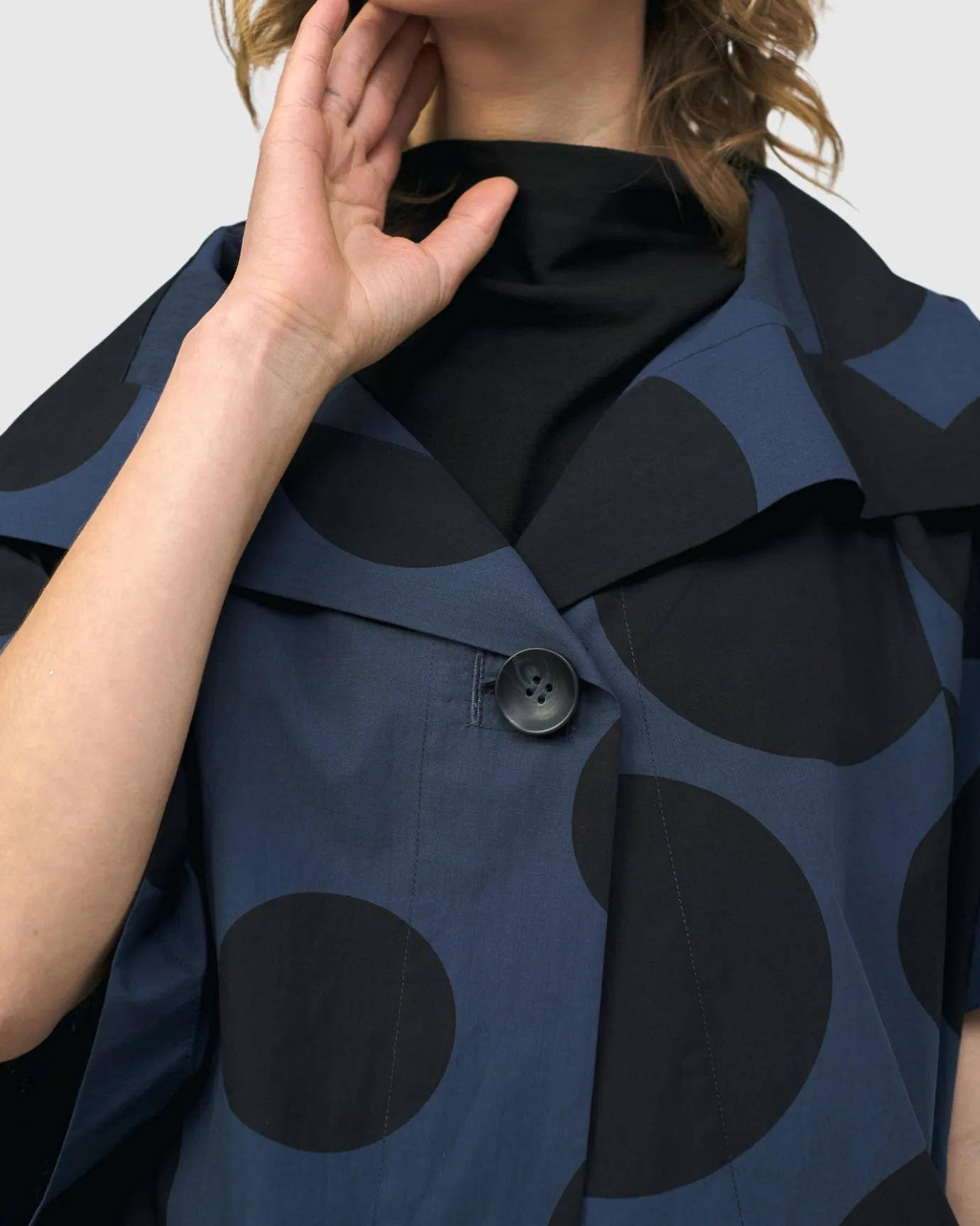 Women Alembika Plus<Urban Bossa Cape Jacket, Navy