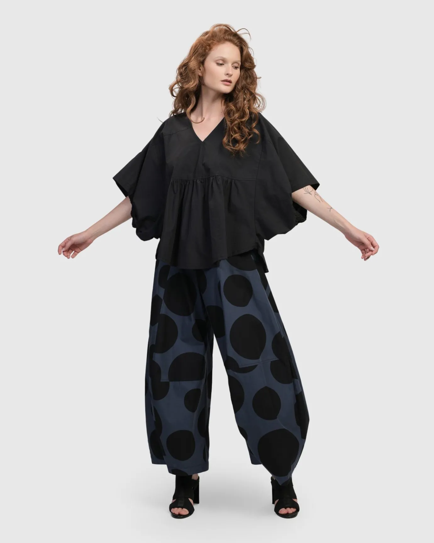 Women Alembika Plus<Urban Carnavale Balloon Pants, Navy