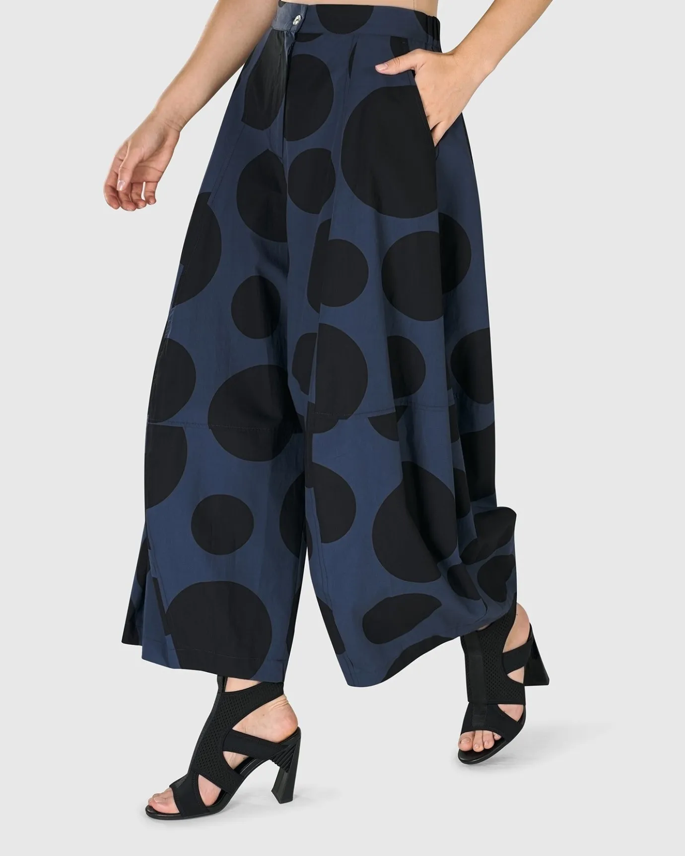 Women Alembika Plus<Urban Carnavale Balloon Pants, Navy