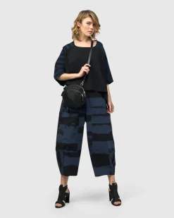 Women Alembika Tops & Tunics<Urban Centro Cropped Tee, Navy