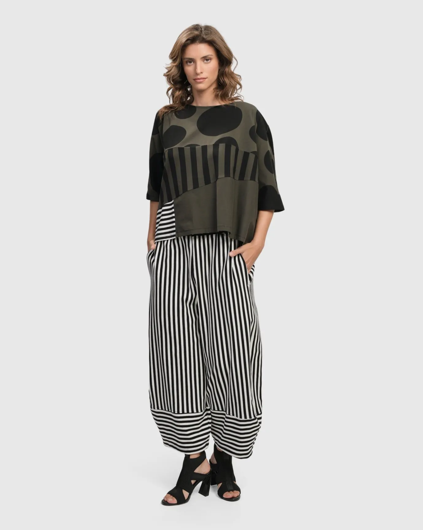 Women Alembika Tops & Tunics<Urban Chihiro Boxy Tee, Khaki