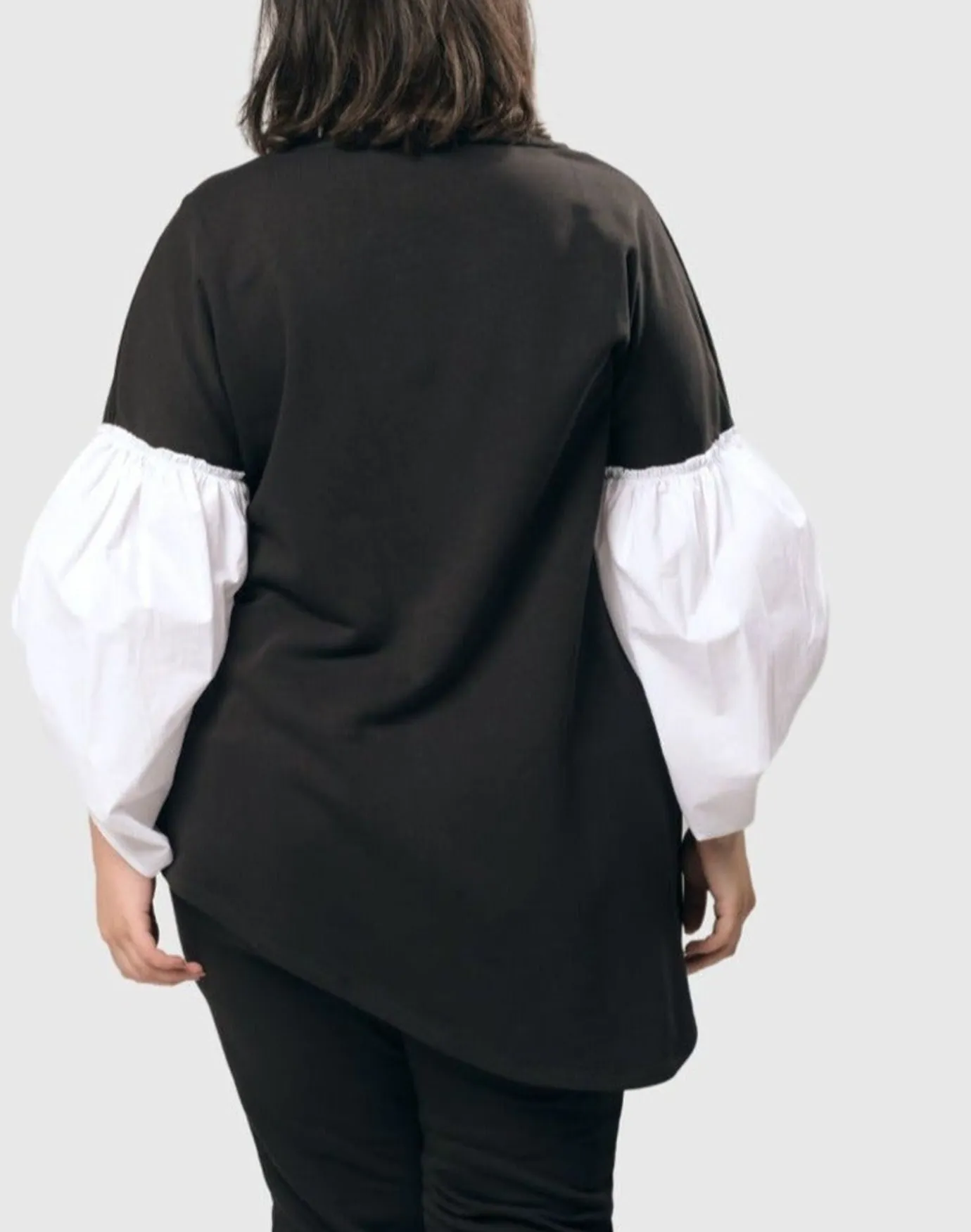 Women Alembika Plus<Urban Cinch Tunic Top, White/Black