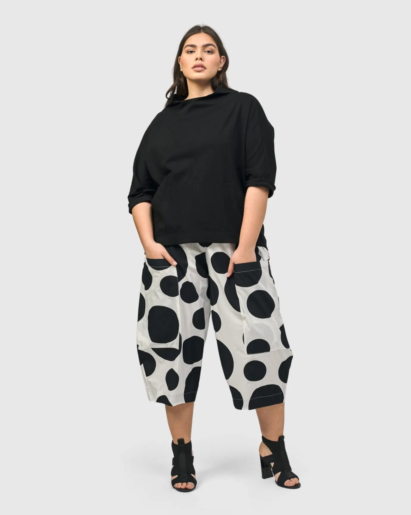 Women Alembika Pants & Skirts<Urban Dot Barrel Pants, Mono
