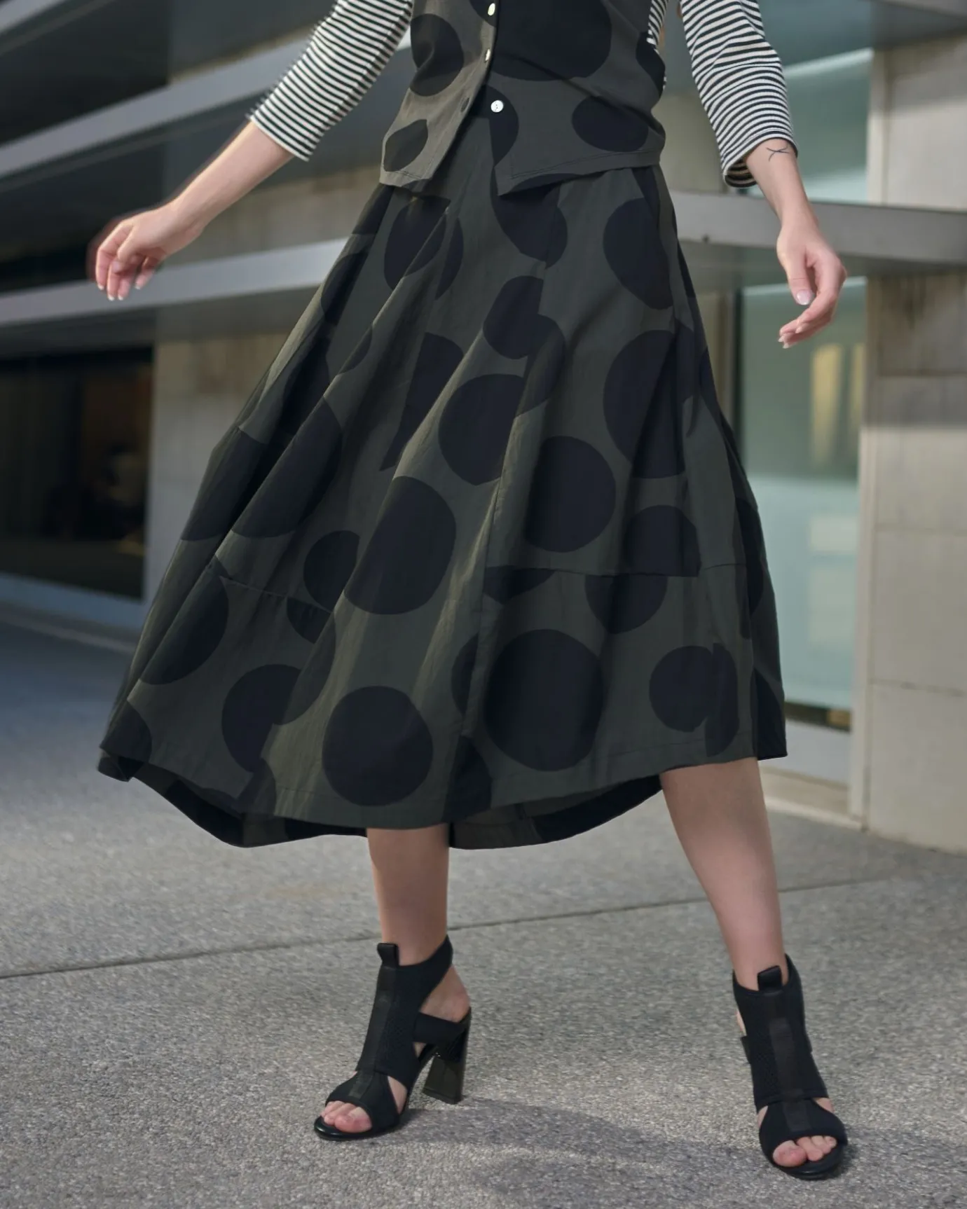 Women Alembika Pants & Skirts<Urban Dots Lotus Balloon Skirt, Khaki