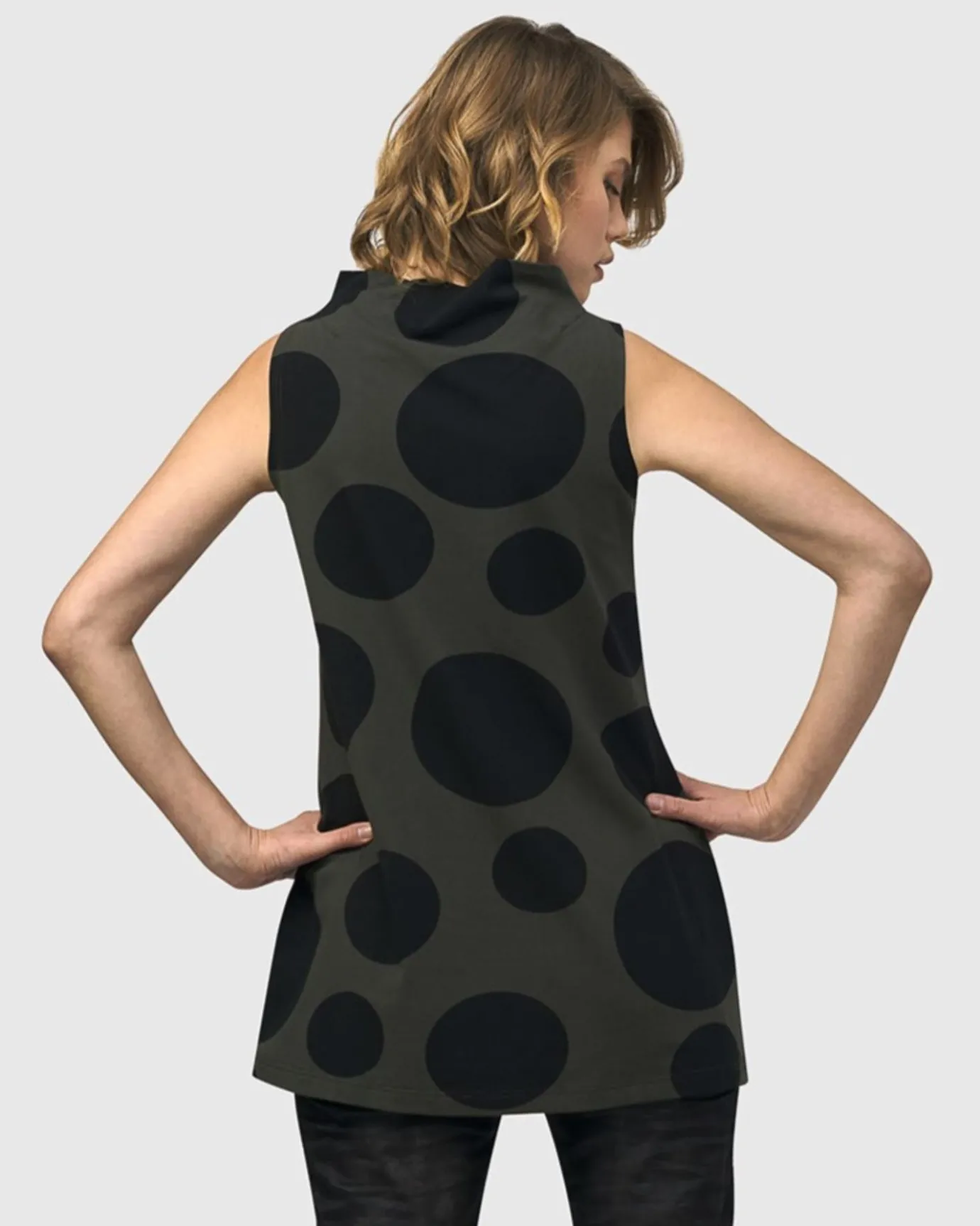 Women Alembika Plus<Urban Dots Sleeveless Mockneck Top, Khaki