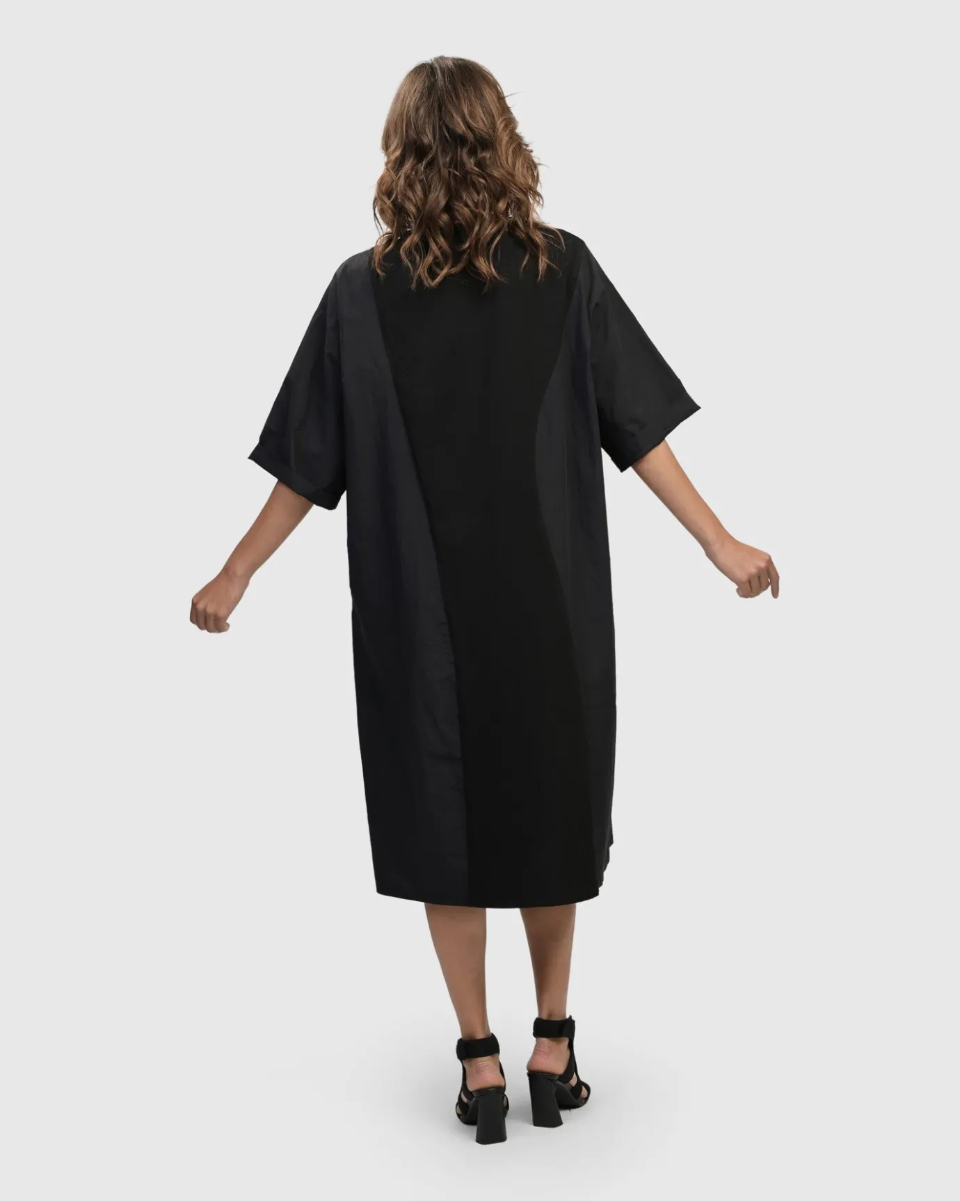 Women Alembika Plus<Urban Gramercy Oversized Dress, Black