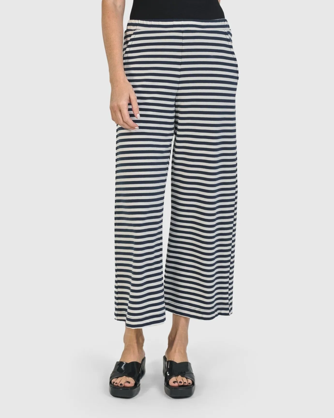 Women Alembika Pants & Skirts<Urban Lagoa Striped Pants, Navy