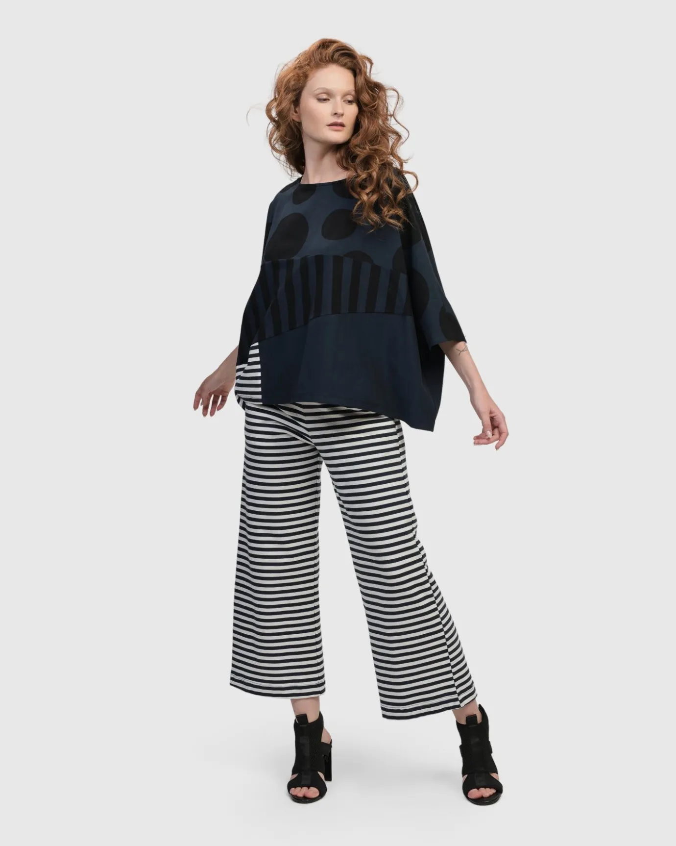 Women Alembika Pants & Skirts<Urban Lagoa Striped Pants, Navy