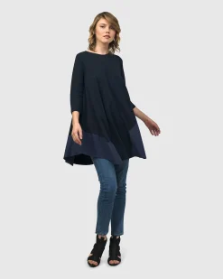 Women Alembika Plus<Urban Marvels Trapeze Top, Navy