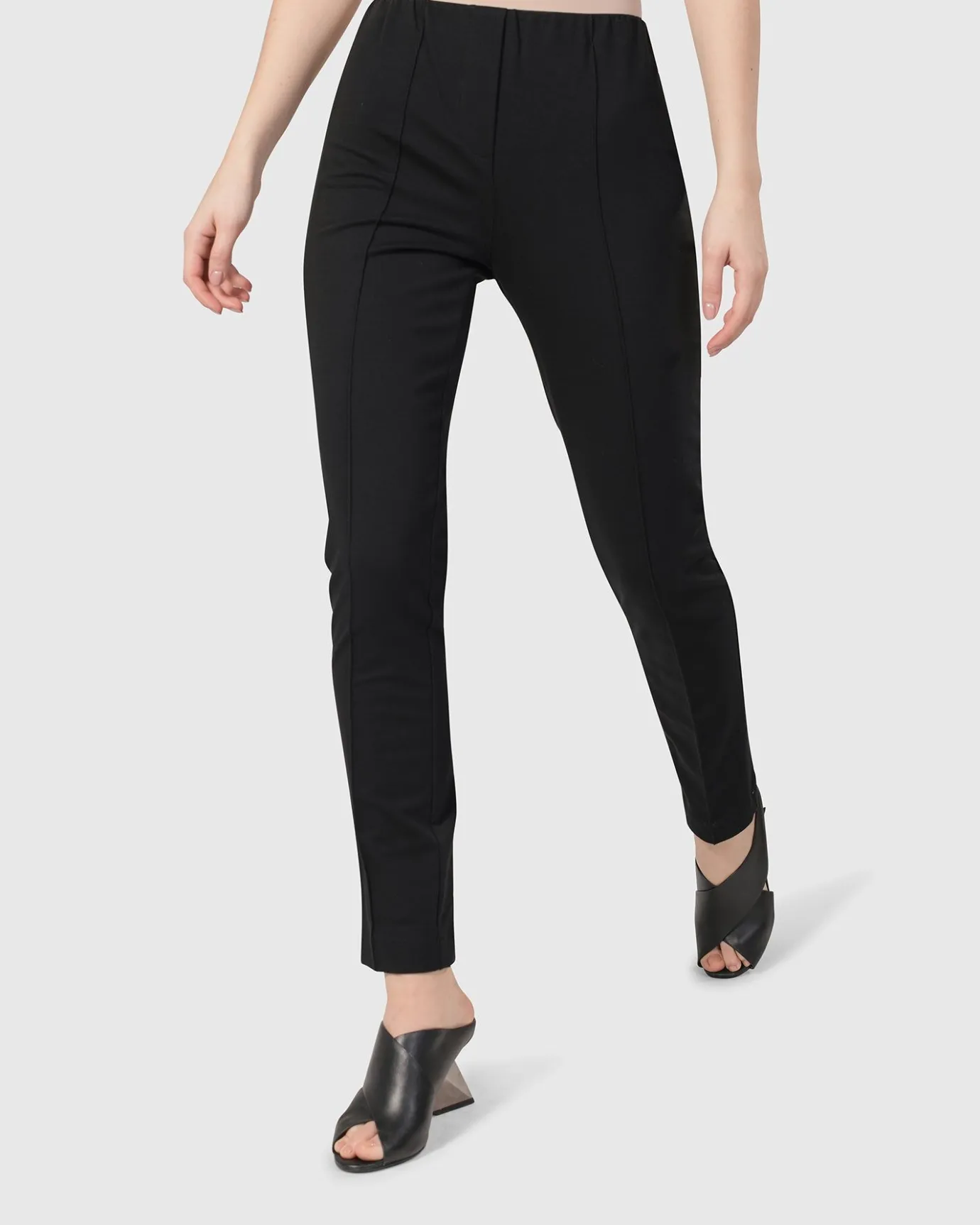 Women Alembika Plus<Urban Metropolitan Slim Trousers, Black