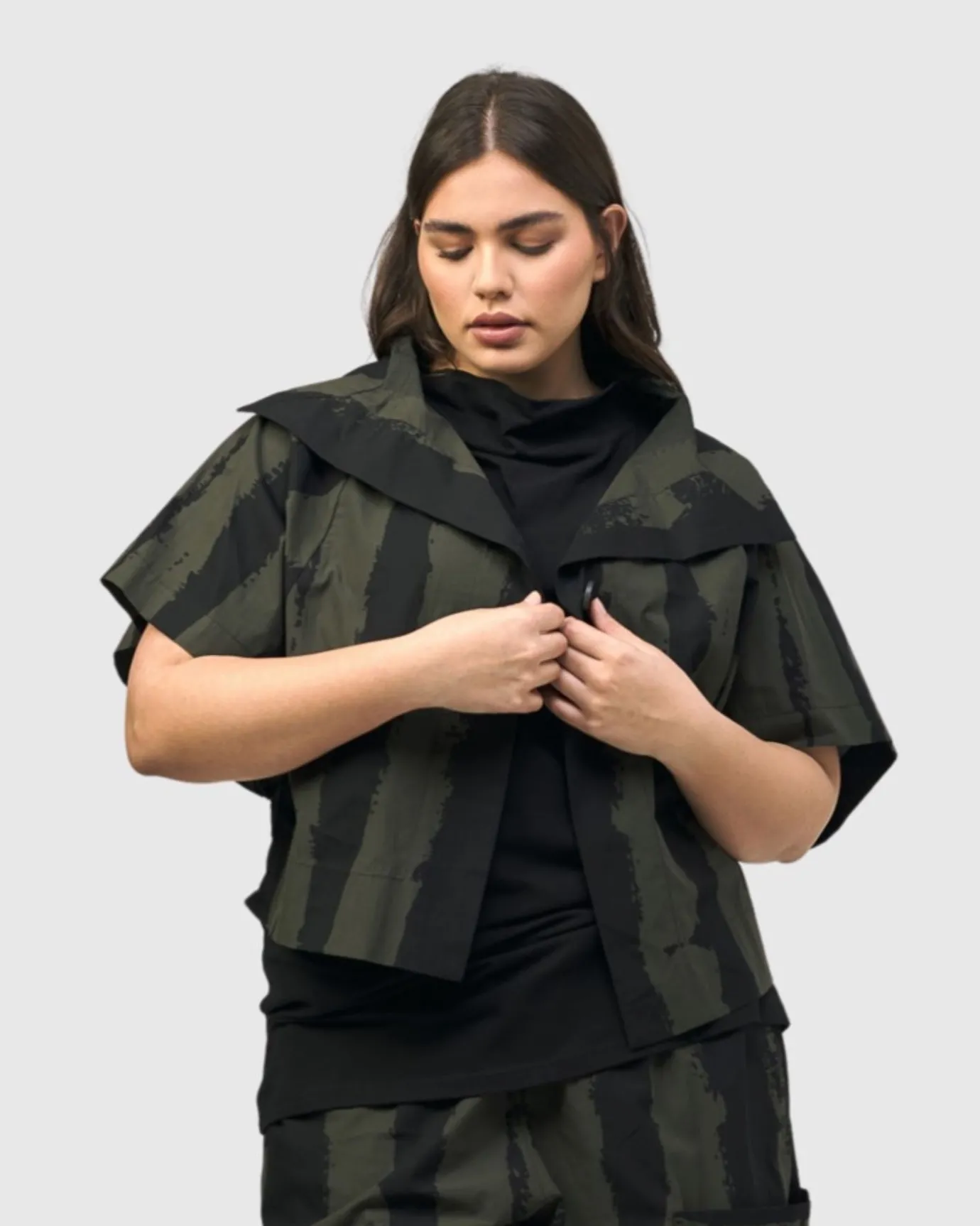 Women Alembika Jackets<Urban Sakura Cape Jacket, Khaki