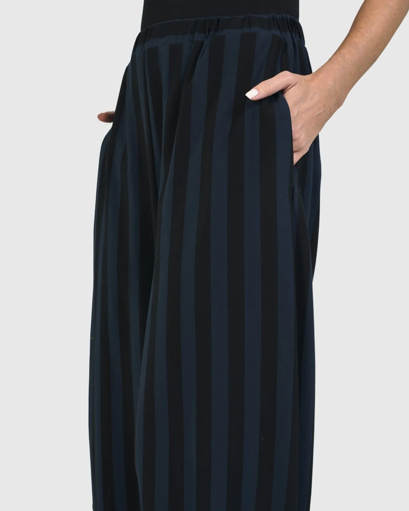 Women Alembika Pants & Skirts<Urban Skyfall Lantern Pants, Navy