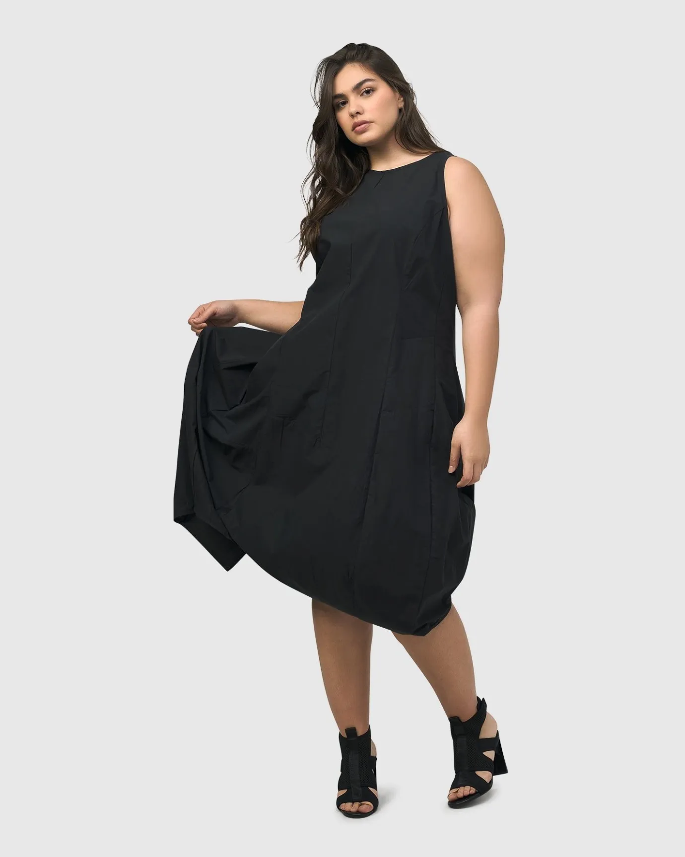 Women Alembika Plus<Urban Soho Sleeveless Cocoon Dress, Black