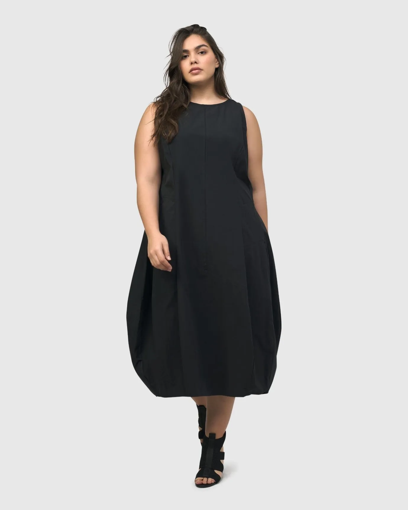 Women Alembika Plus<Urban Soho Sleeveless Cocoon Dress, Black