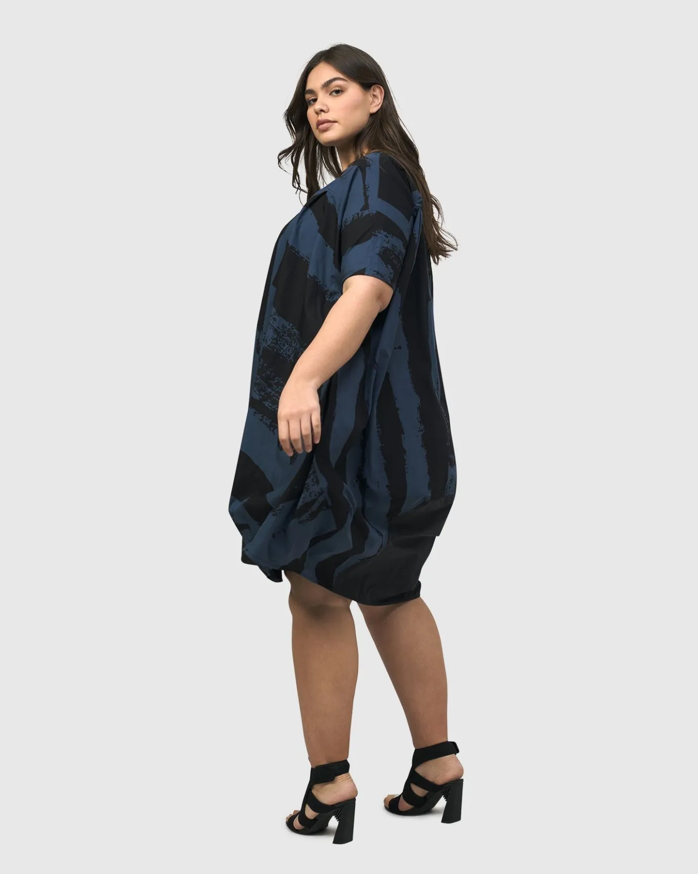 Women Alembika Plus<Urban Streets Muumuu Dress, Navy