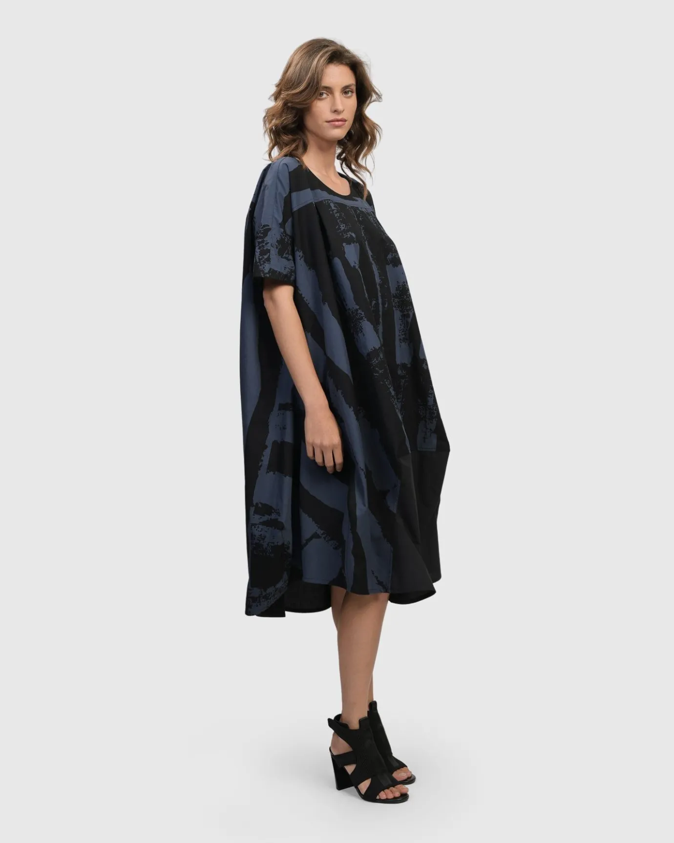 Women Alembika Plus<Urban Streets Muumuu Dress, Navy