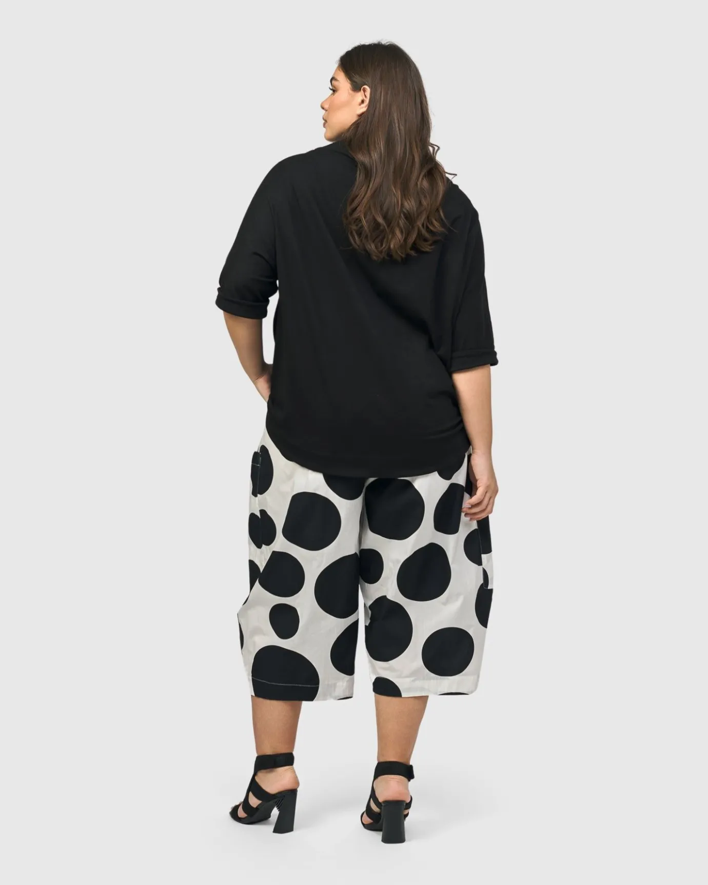 Women Alembika Plus<Urban Wanderer Sweatshirt, Black