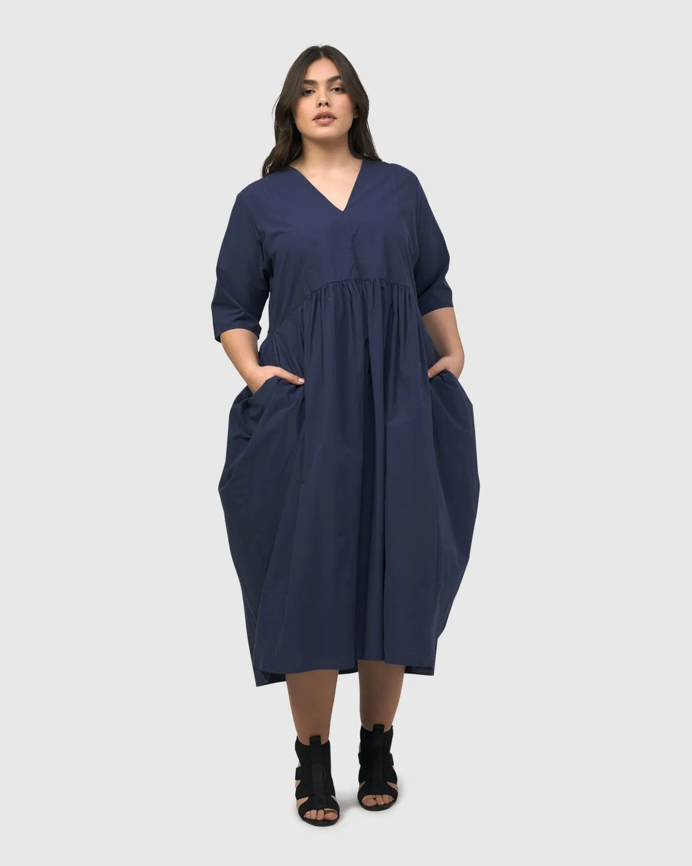 Women Alembika Dresses<Urban Wonder Relaxed Gown, Navy