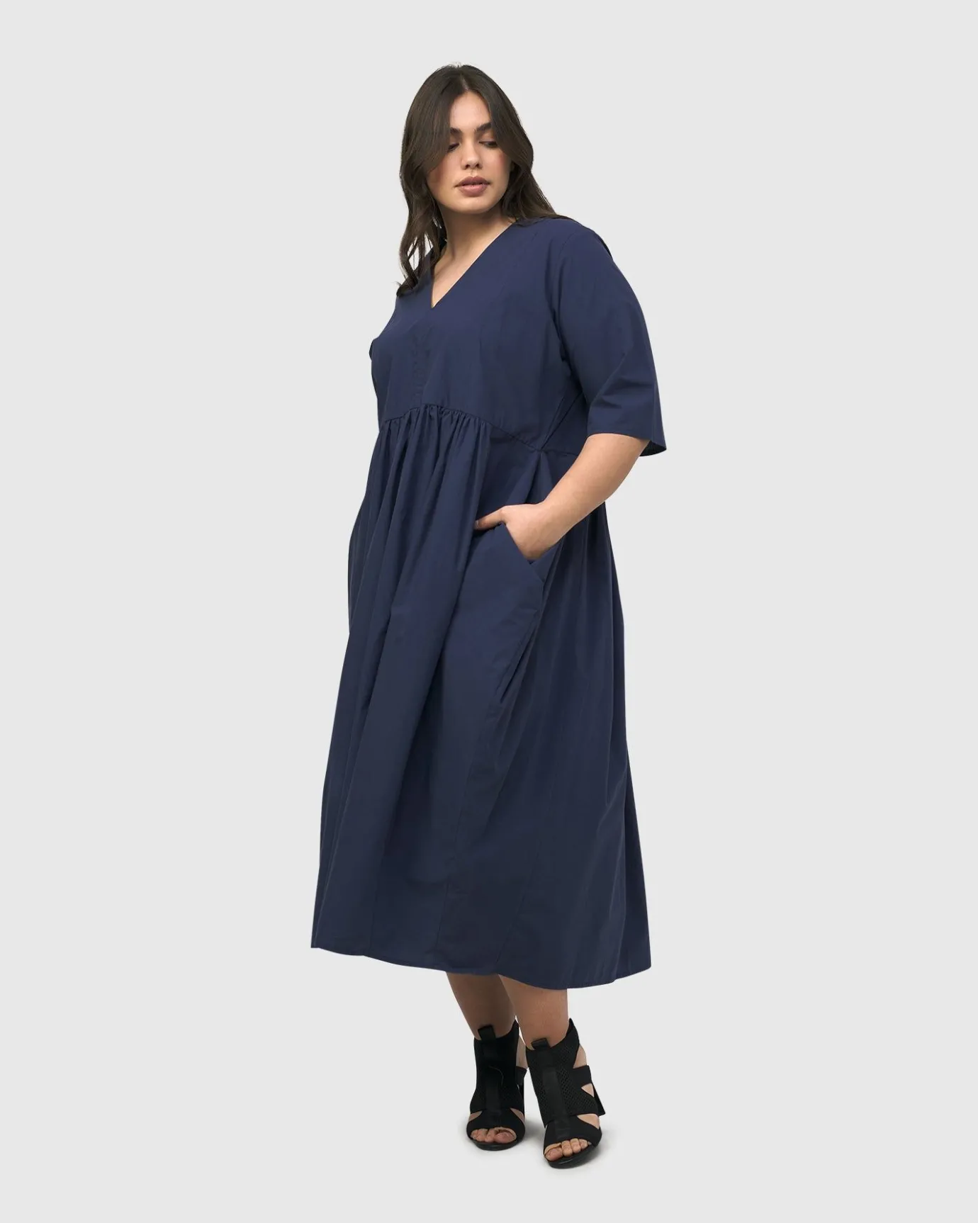 Women Alembika Dresses<Urban Wonder Relaxed Gown, Navy